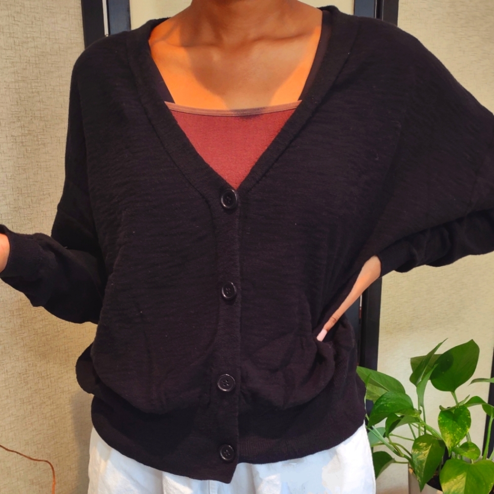 Time and Tru Black Long-sleeved Preppy Cardigan